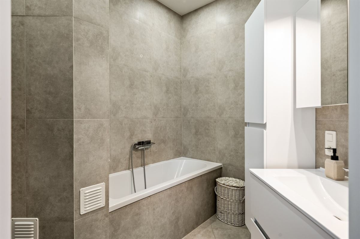 Lichtrijk hoekappartement op fantastische ligging