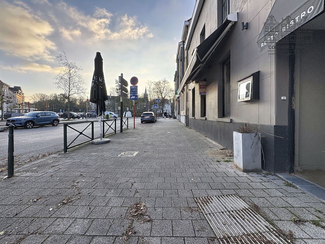 Quartier Wiener - HORECA À LOUER AVEC UNE GRANDE TERRASSE & JARDIN