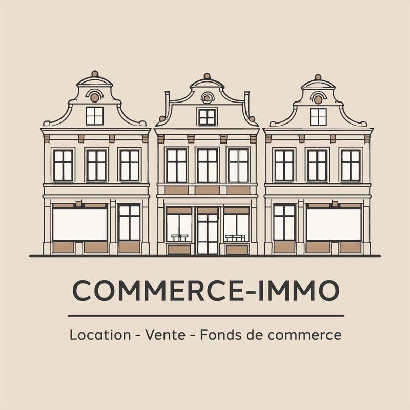 COMMERCE DE 180 M2 AVEC UNE VITRINE DE 13 M A LOUER