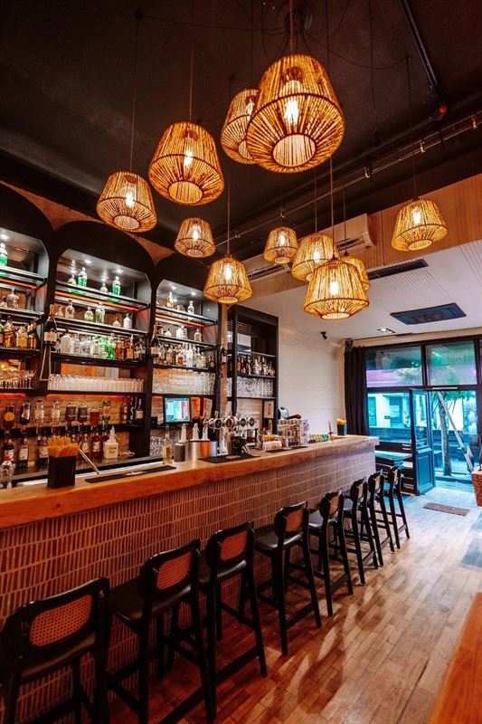 CIMETIERE d'IXELLES - BAR EMBLEMATIQUE TRES BIEN SITUE A REMETTRE (VENTE SOCIETE)