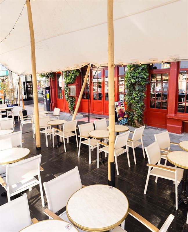 CIMETIERE d'IXELLES - IMMEUBLE DE RAPPORT HORECA AVEC TERRASSE AVANT ET ARRIERE A VENDRE ( VENTE DE SOCIETE )