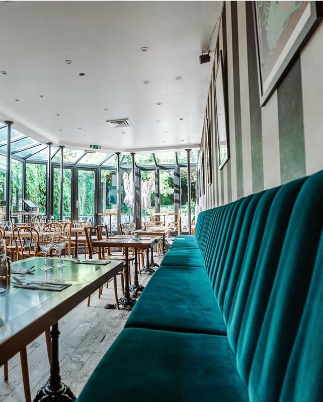 CIMETIERE d'IXELLES - IMMEUBLE DE RAPPORT HORECA AVEC TERRASSE AVANT ET ARRIERE A VENDRE ( VENTE DE SOCIETE )