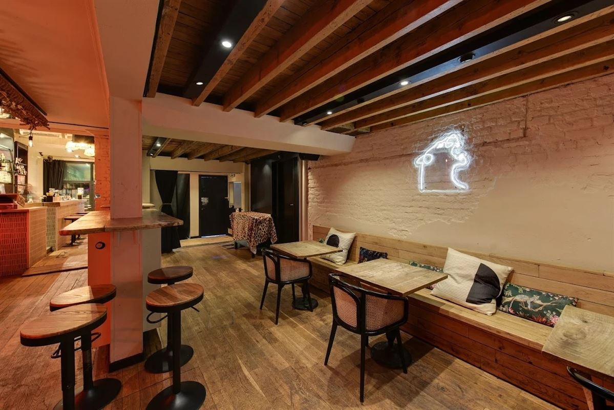 CIMETIERE d'IXELLES - BAR EMBLEMATIQUE TRES BIEN SITUE A REMETTRE (VENTE SOCIETE)
