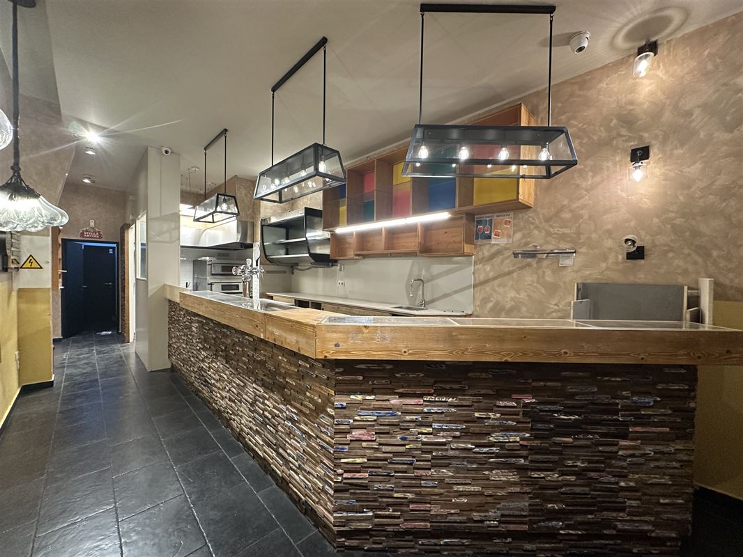 QUARTIER LOUISE - HORECA SANS FONDS DE COMMERCE AVEC TERASSE A LOUER