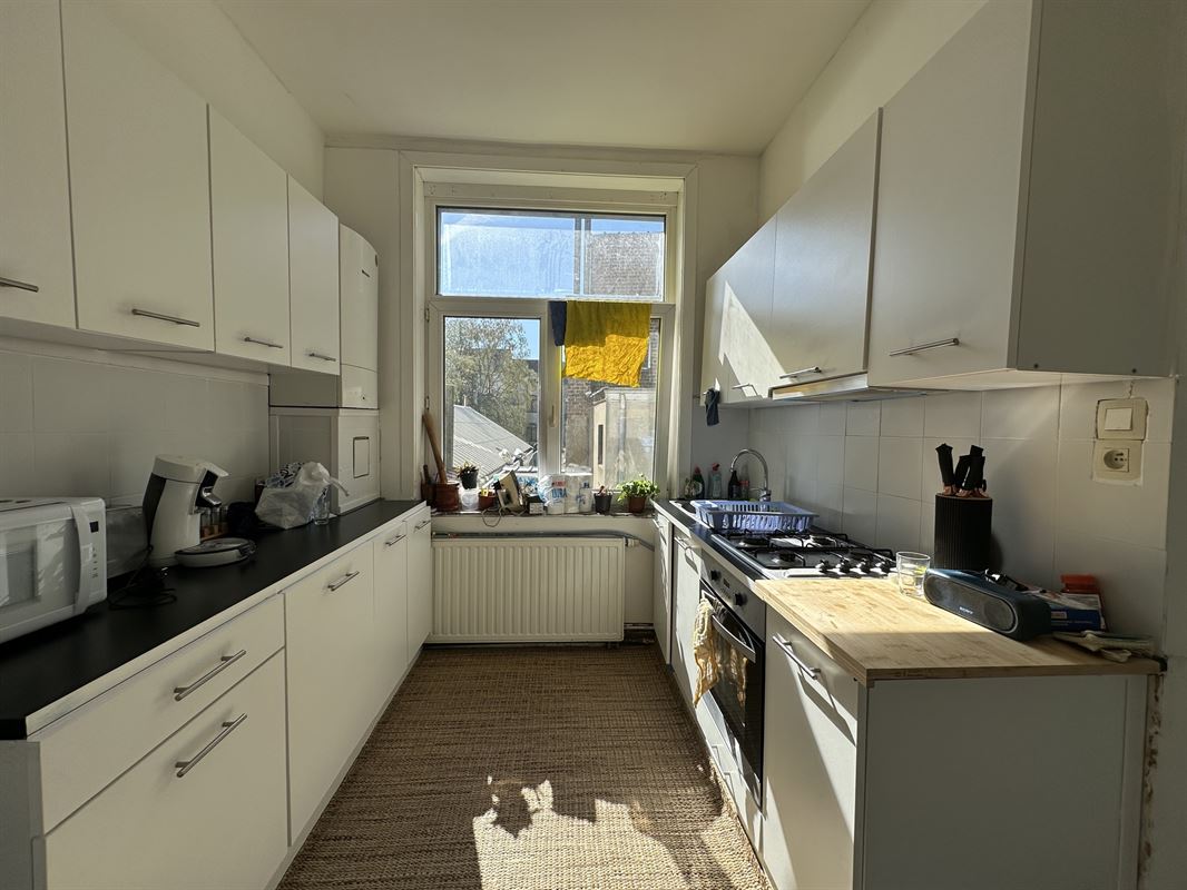 AVENUE DE JETTE - IMMEUBLE DE RAPPORT AVEC BON EMPLACEMENT STRATEGIQUE A VENDRE