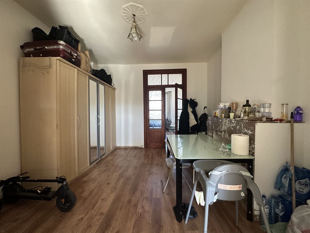 AVENUE DE JETTE - IMMEUBLE DE RAPPORT AVEC BON EMPLACEMENT STRATEGIQUE A VENDRE