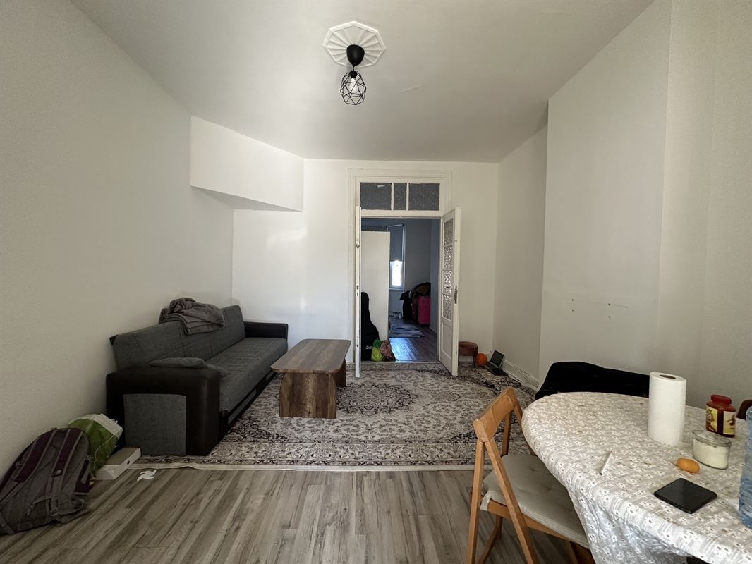 AVENUE DE JETTE - IMMEUBLE DE RAPPORT AVEC BON EMPLACEMENT STRATEGIQUE A VENDRE