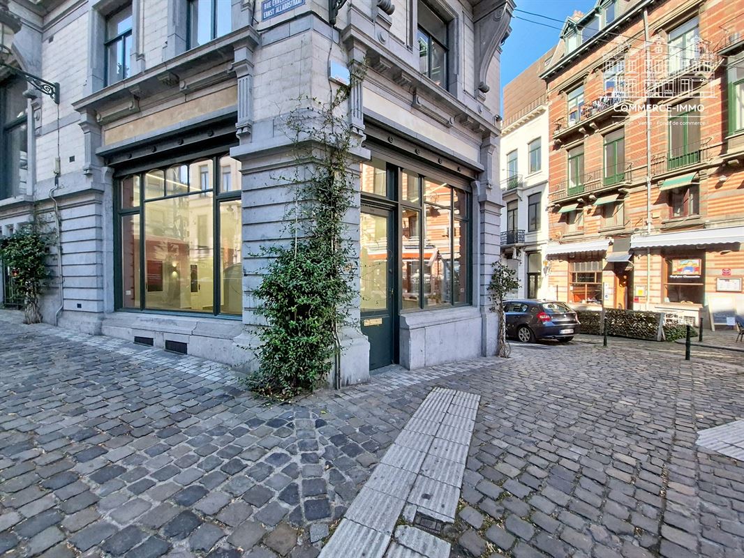 REZ-DE-CHAUSSÉE COMMERCIAL DEXCEPTION ± 200 M² BRUXELLES CENTRE