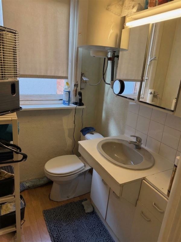 Op te frissen woning met 2-3 slaapkamers.