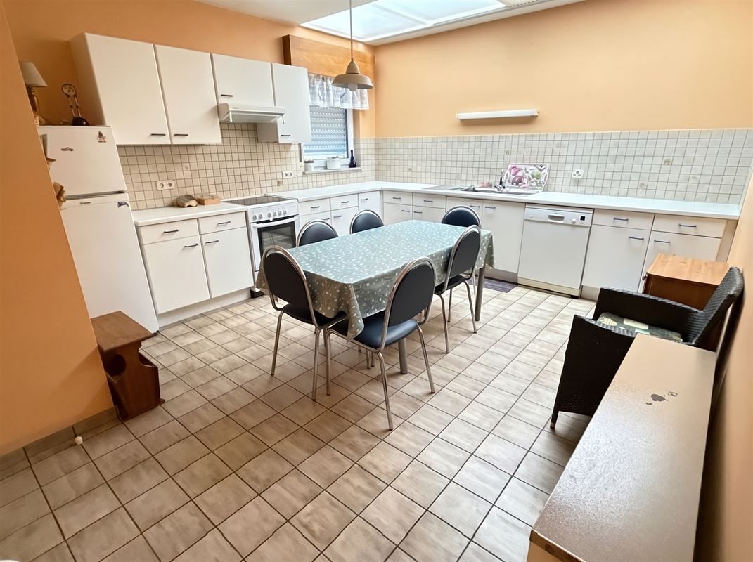 Zeer ruim gelijkvloersappartement van 125 m²