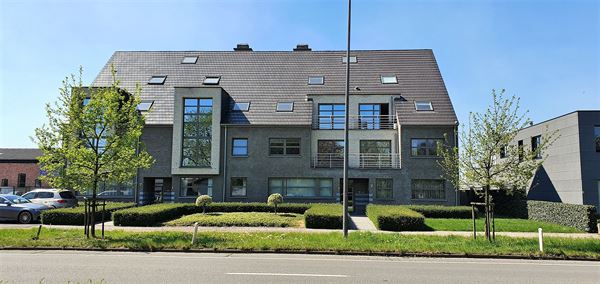 Gelijkvloersapp met zonneterras en tuin