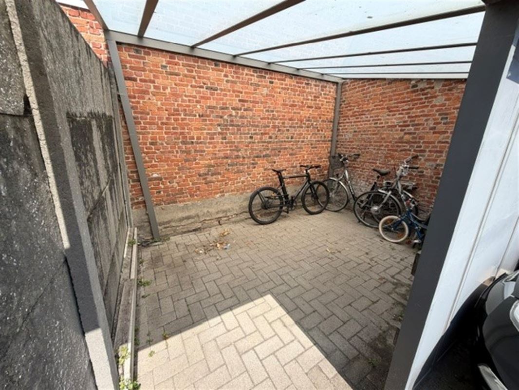 Gelijkvloersappartement met terras