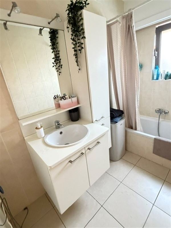 Gelijkvloersappartement met terras