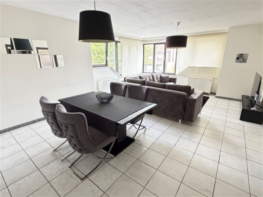 Zeer licht appartement met 2 slaapkamers