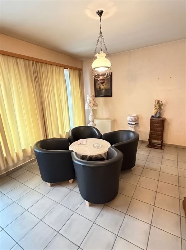 Zeer ruim gelijkvloersappartement van 125 m²
