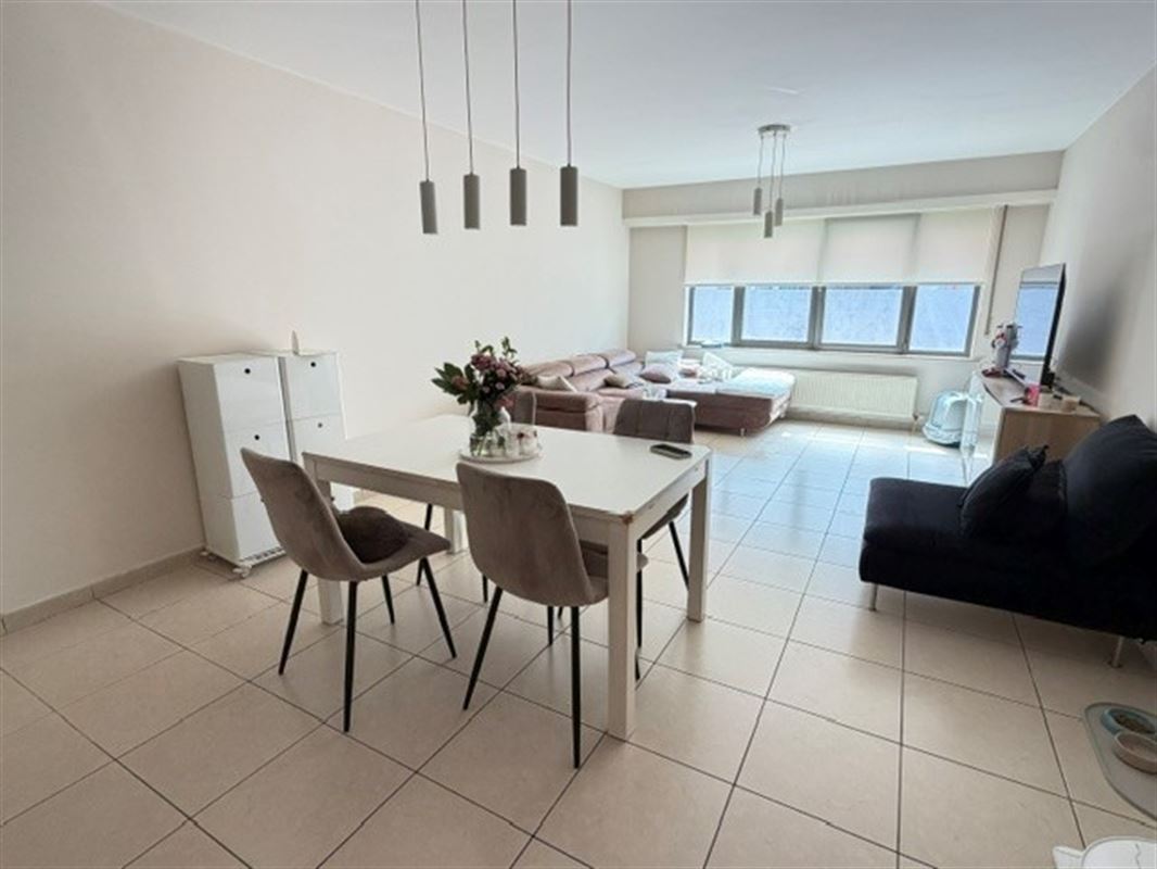 Gelijkvloersappartement met terras