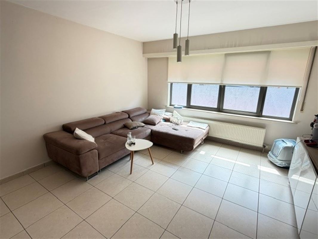 Gelijkvloersappartement met terras