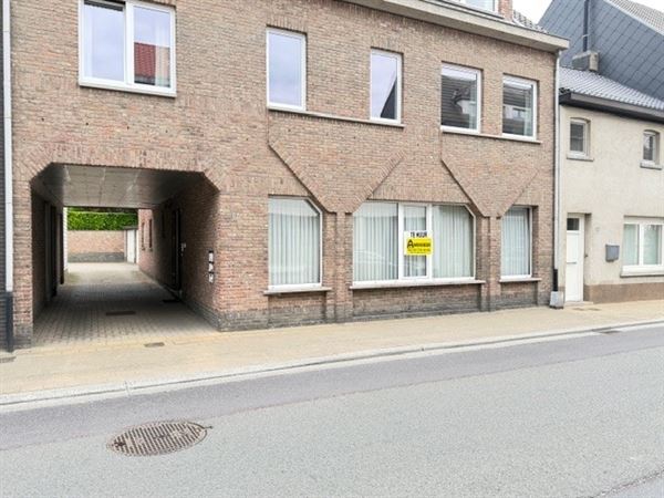 Zeer ruim gelijkvloersappartement van 125 m²
