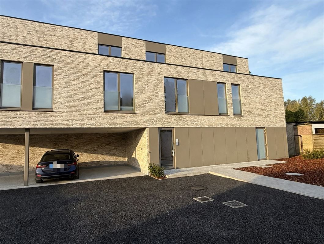 Nieuwbouwappartement met grote tuin en zonneterras