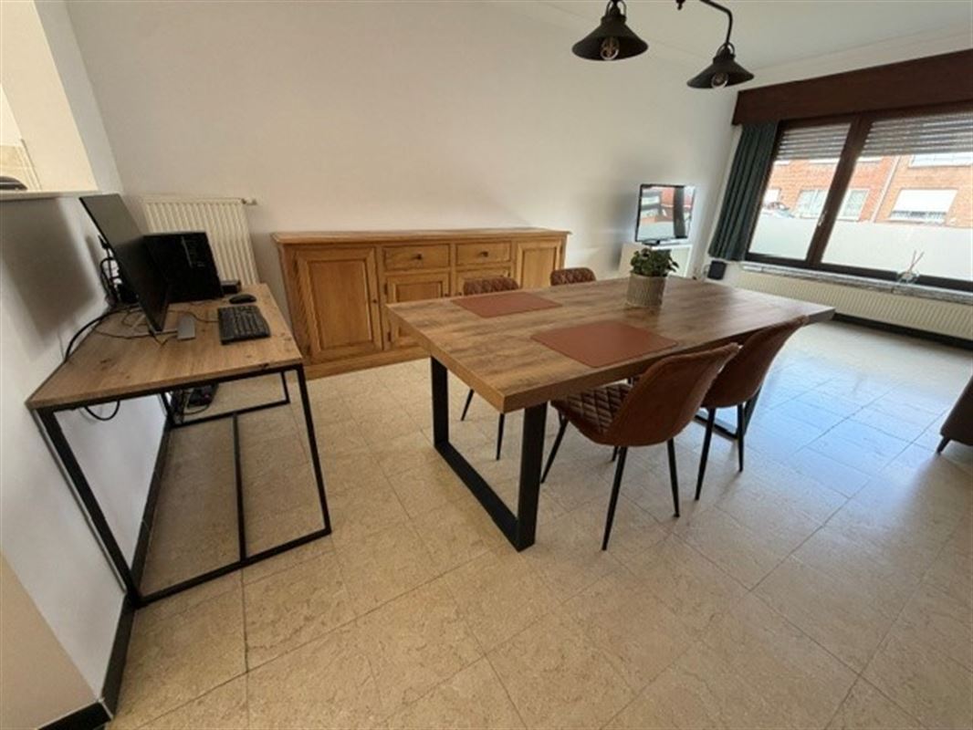 Zeer tof gelijkvloersappartement met tuin en garagebox