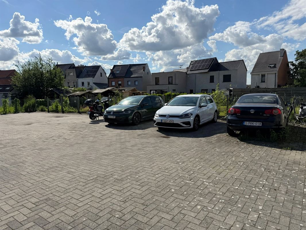 Toffe duplex met terras en staanplaats