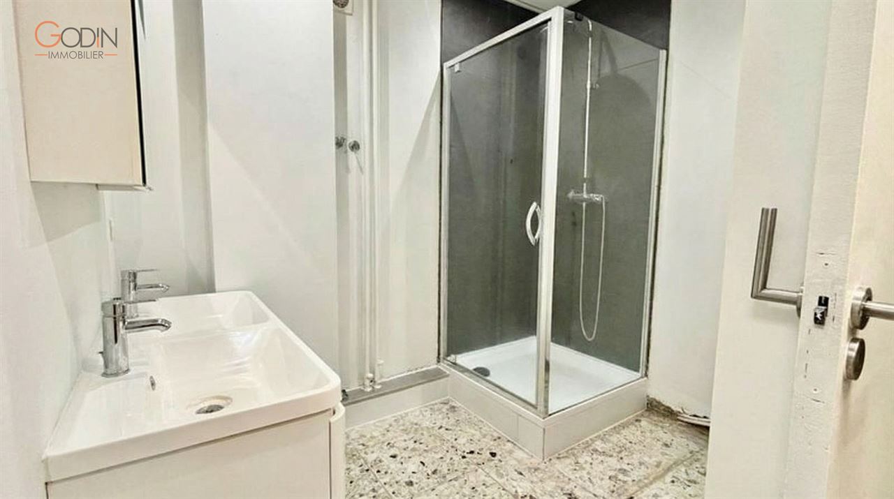 Appartement très bien situé en bord de Meuse avec 2 Chambres
