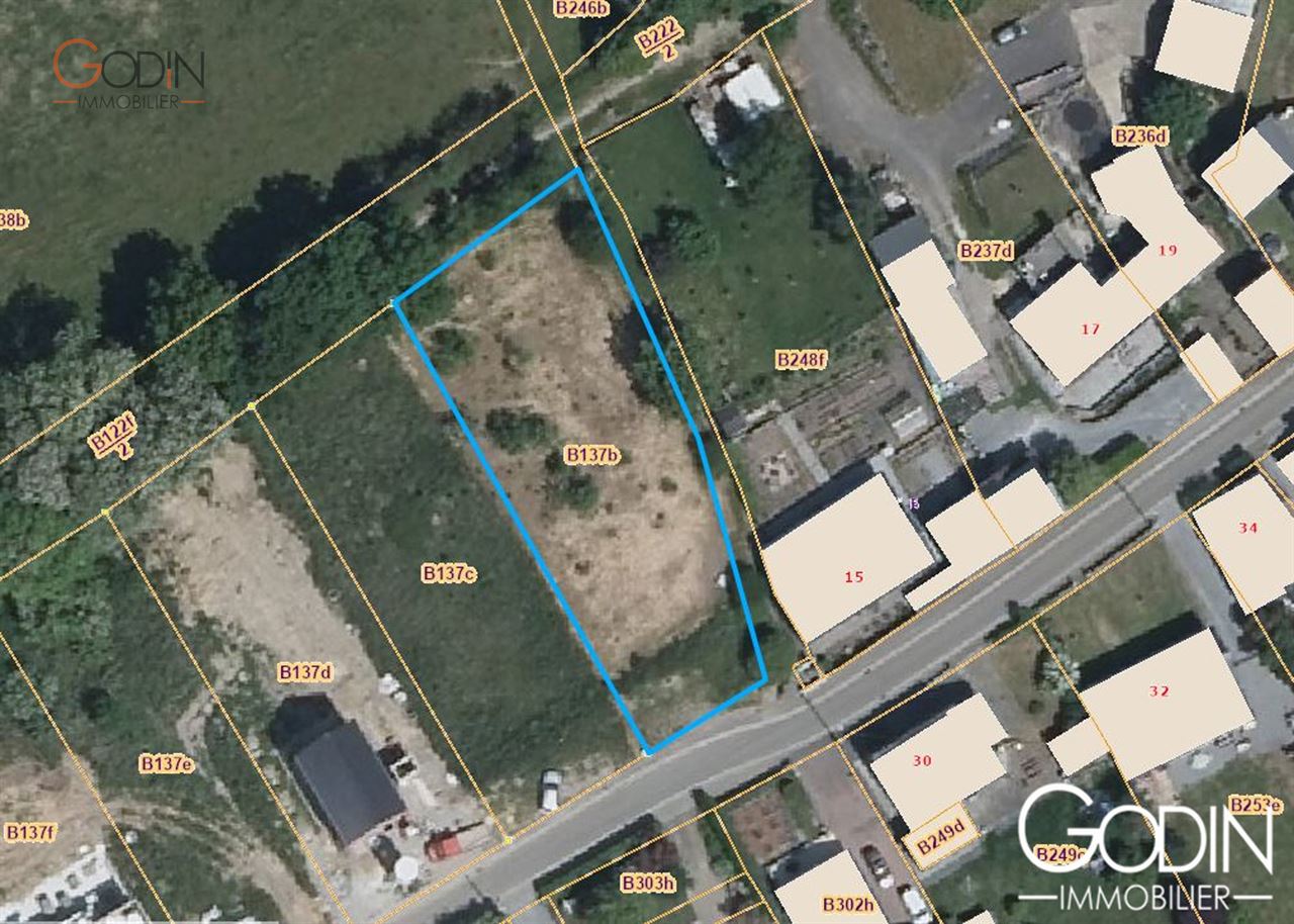 Terrain à bâtir de ±1.242 m²
