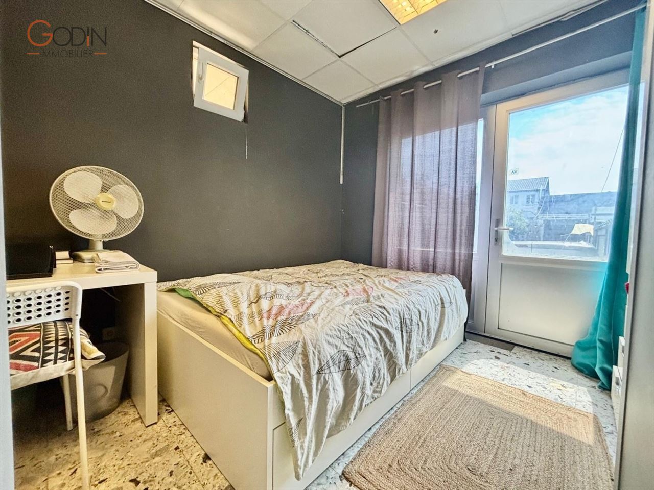 Appartement très bien situé en bord de Meuse avec 2 Chambres