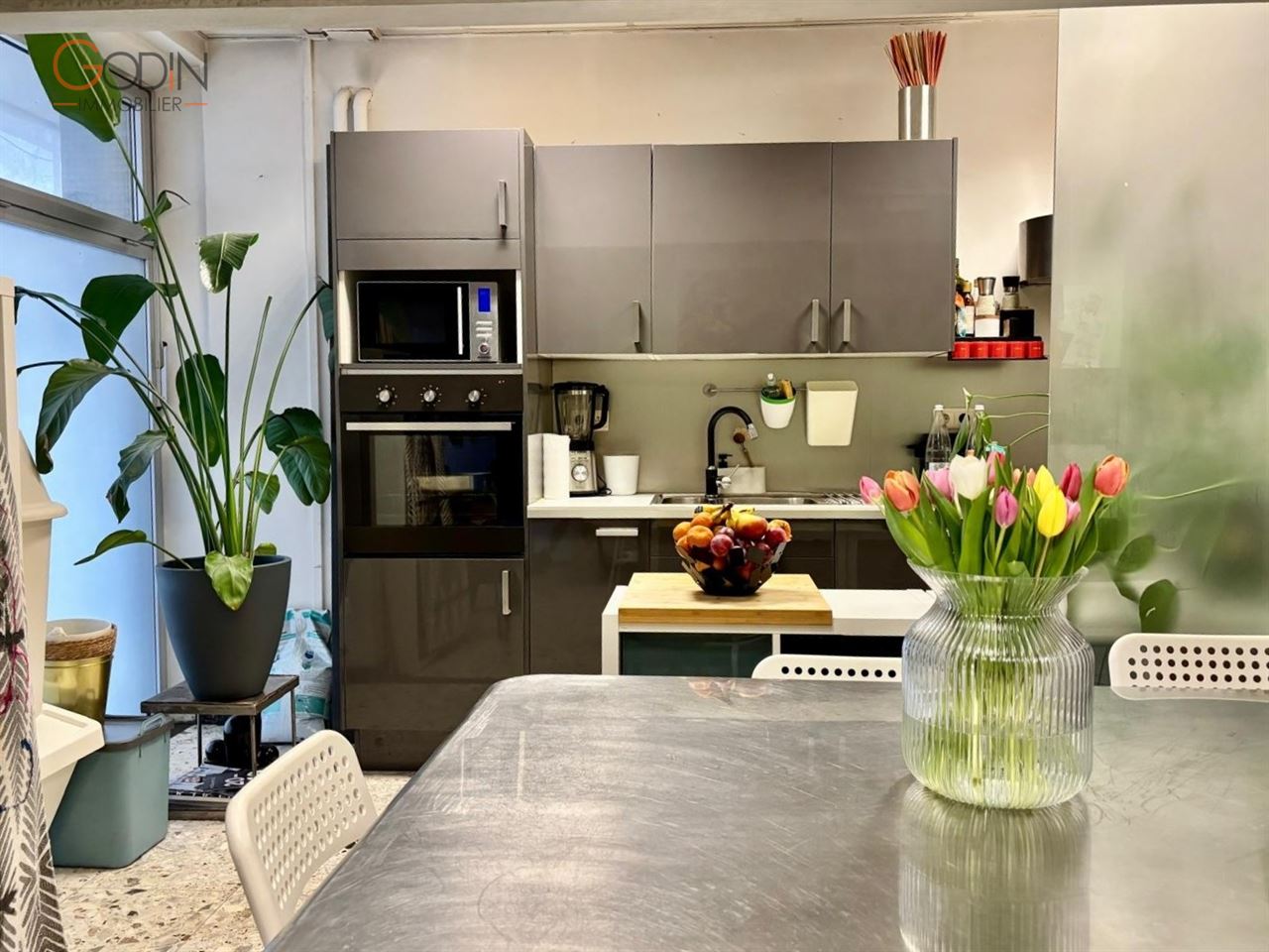 Appartement très bien situé en bord de Meuse avec 2 Chambres