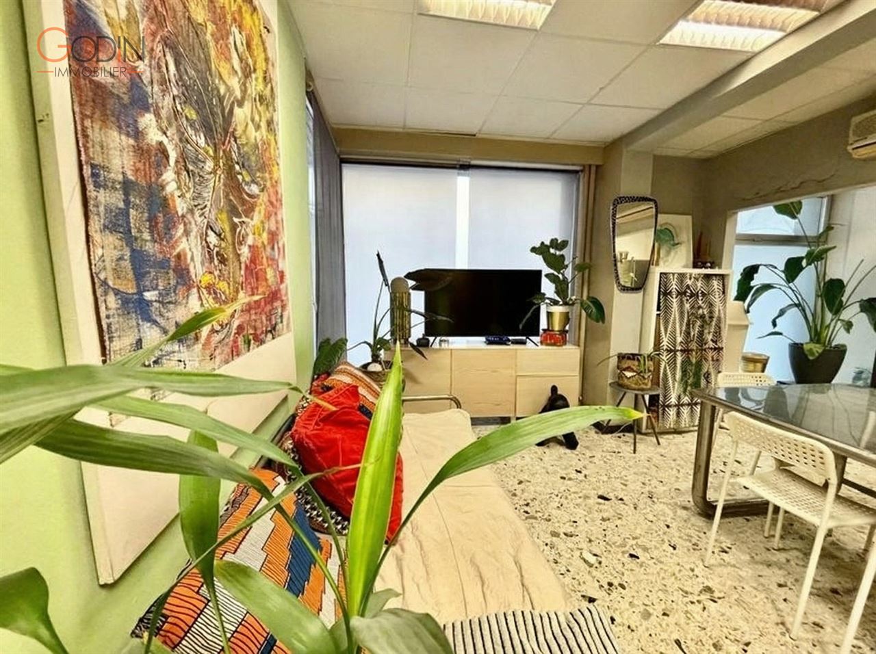 Appartement très bien situé en bord de Meuse avec 2 Chambres