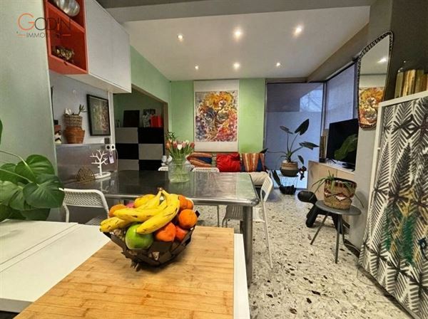 Appartement très bien situé en bord de Meuse avec 2 Chambres