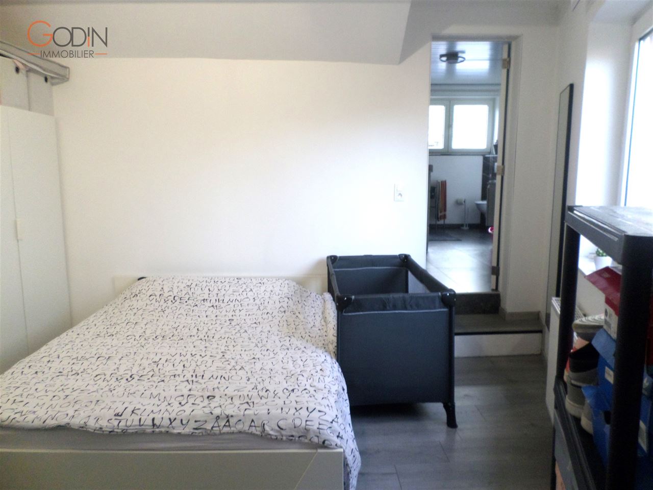 Acceuillante petite maison moderne
