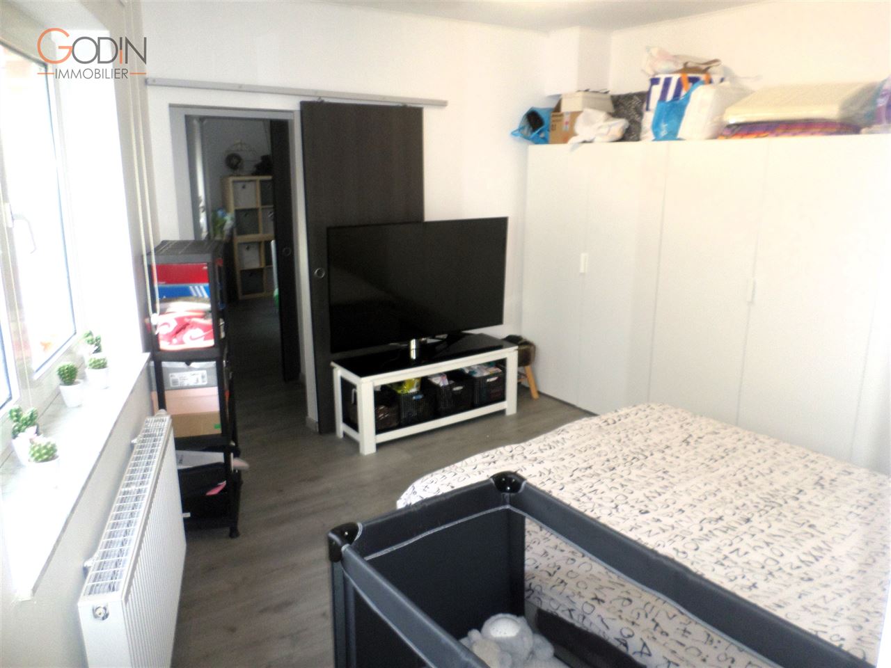 Acceuillante petite maison moderne