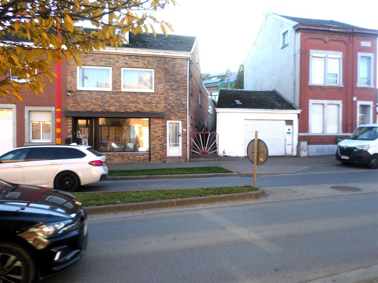 Acceuillante petite maison moderne