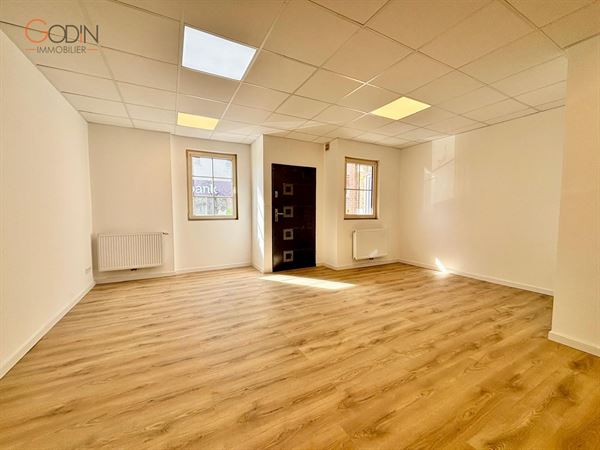 Rez-de-chaussée commercial / bureau