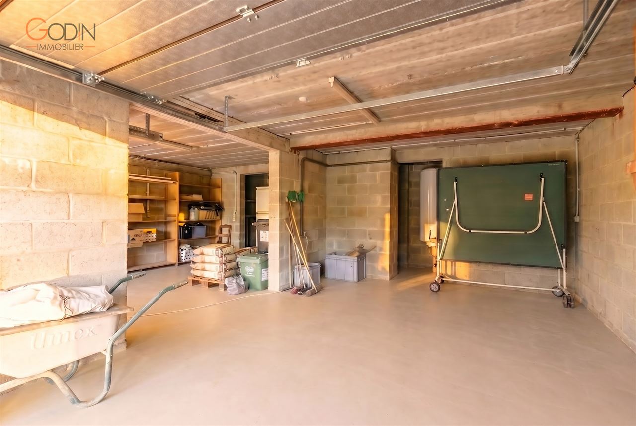 Maison 4 façades avec piscine