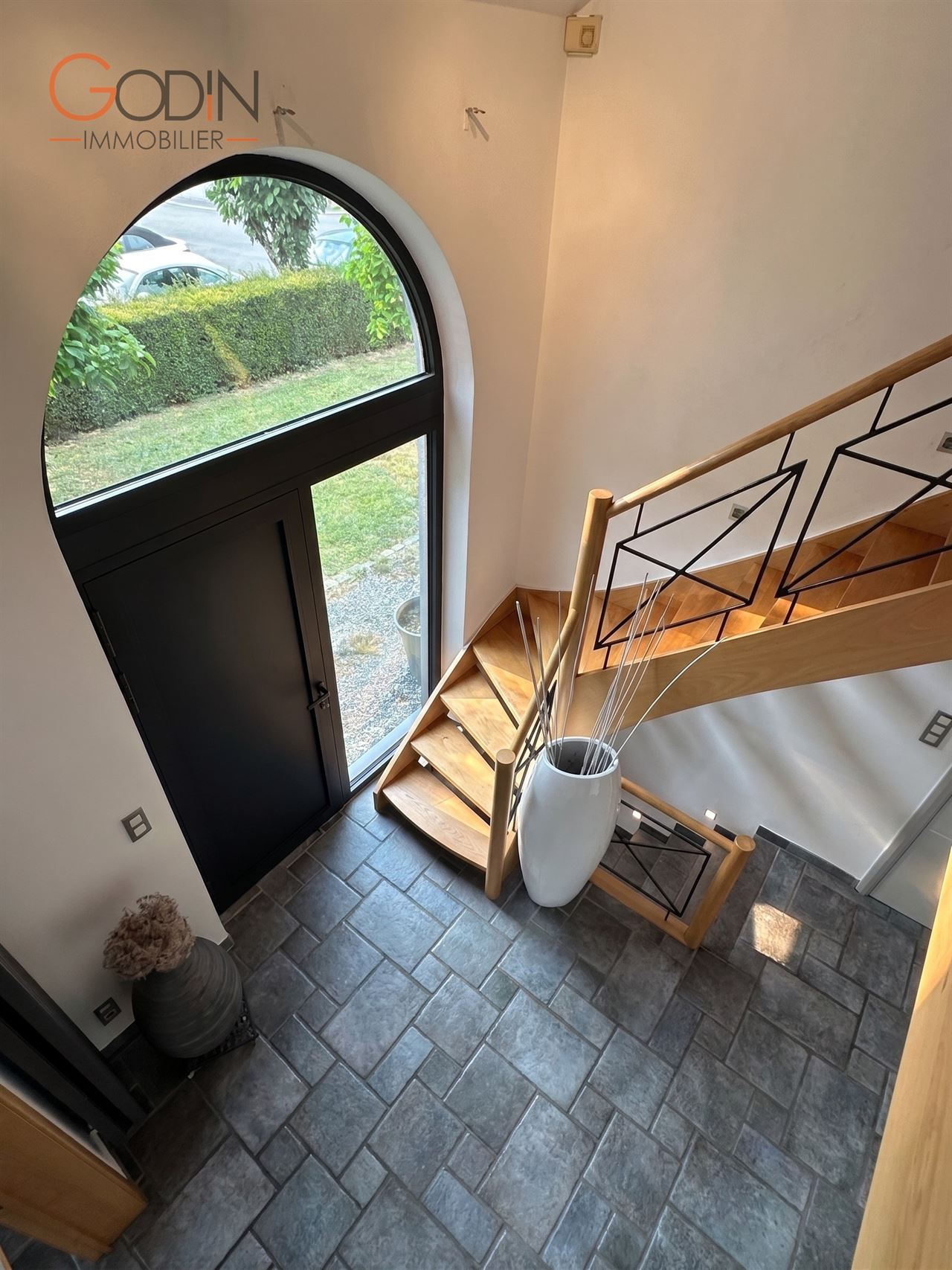 villa 4 chambres avec jardin et garage double