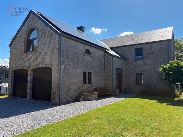 villa 4 chambres avec jardin et garage double