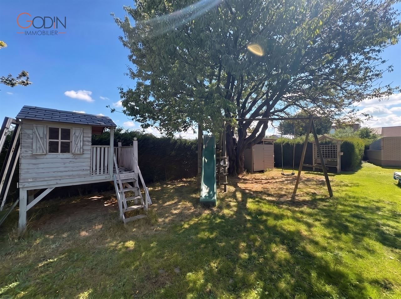 villa 4 chambres avec jardin et garage double