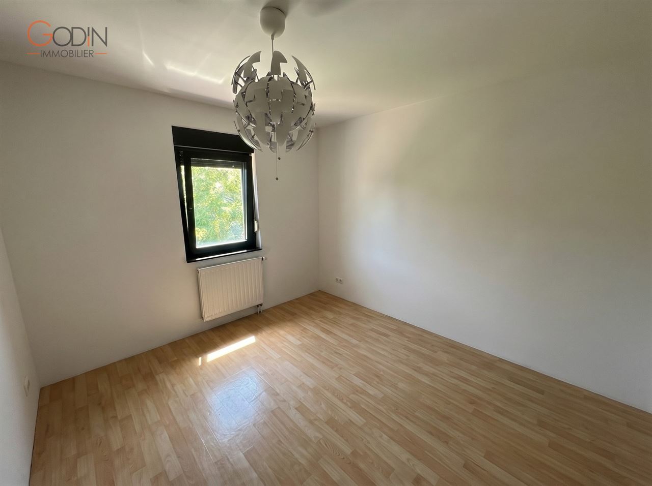 villa 4 chambres avec jardin et garage double
