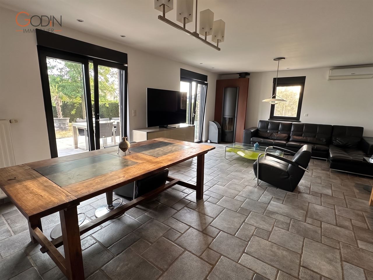 villa 4 chambres avec jardin et garage double
