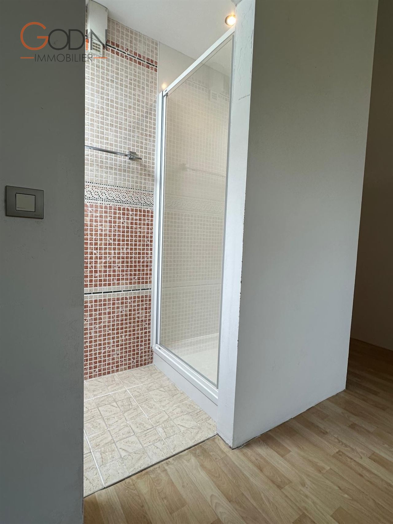 villa 4 chambres avec jardin et garage double