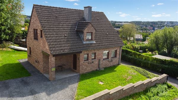 Villa 4 façades, 3 chambres, jardin, garage - Coup de Coeur garanti