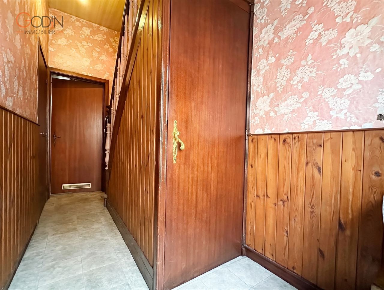 Maison 2 chambres avec garage et cour Liège