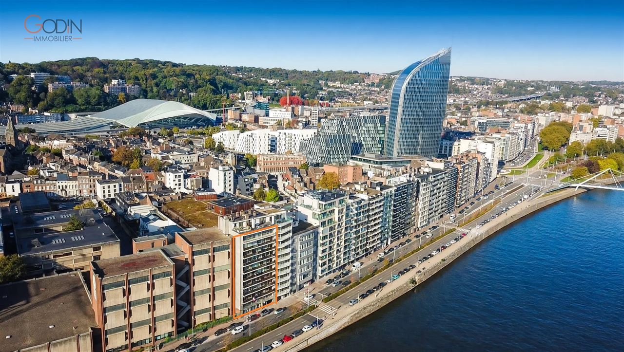 Studio avec balcon et garage, vue sur la Meuse