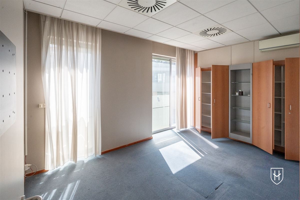 Kantorencomplex in het centrum van Lanaken