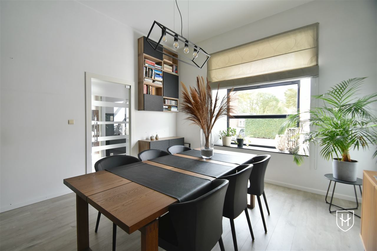 Charming house with garage, wooded area in Genk