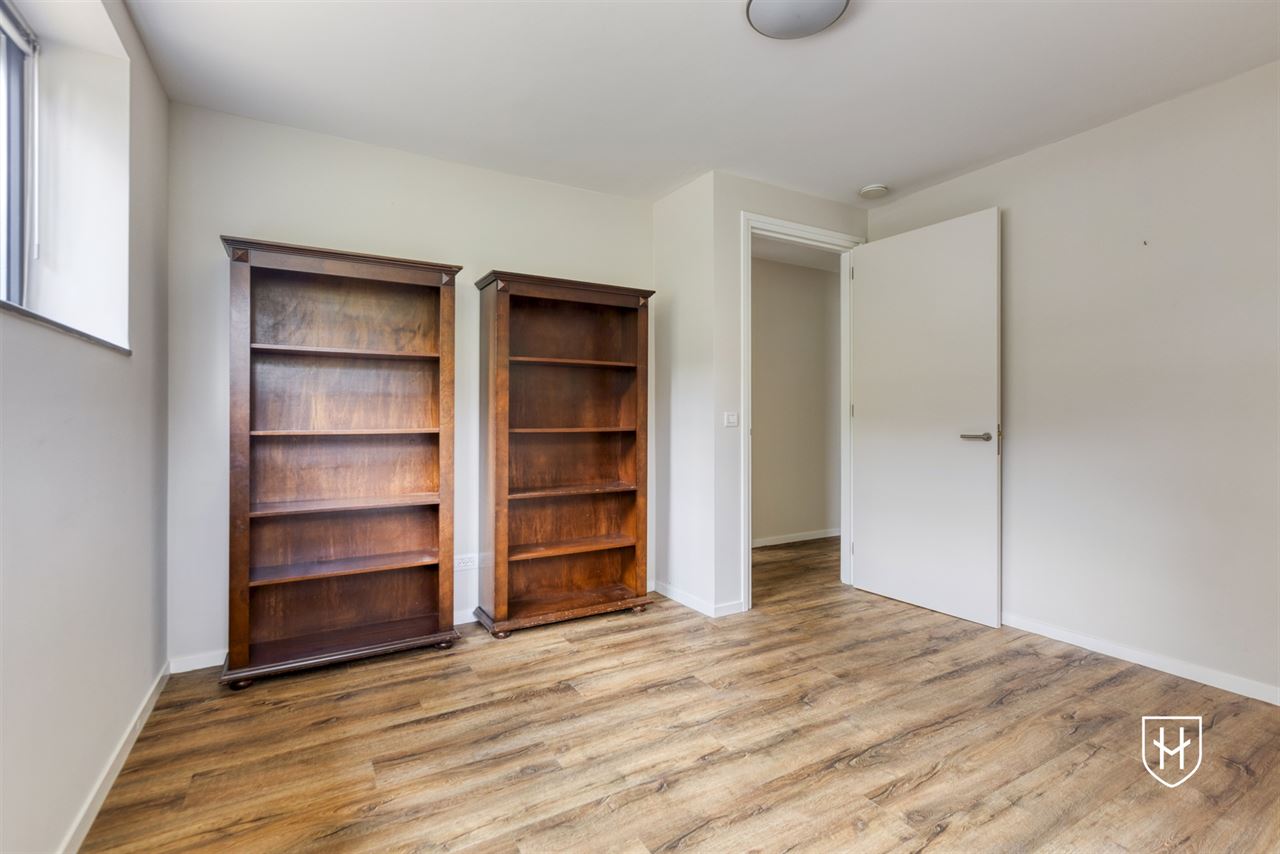 Ruime, energiezuinige bungalow in residentiële villawijk