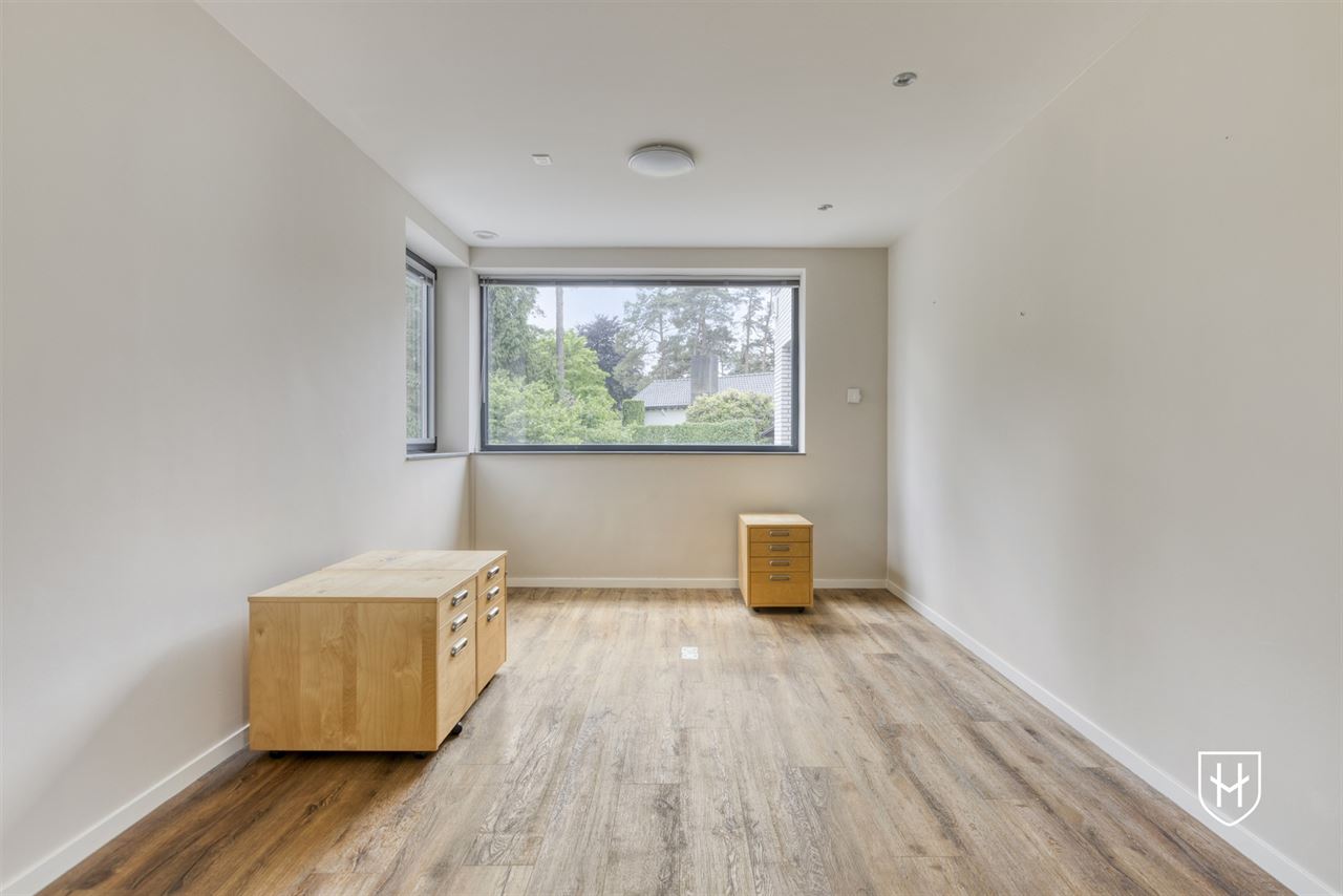 Ruime, energiezuinige bungalow in residentiële villawijk