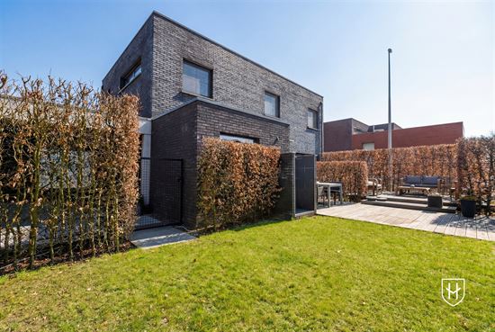 Maison familiale moderne avec 3 chambres à coucher dans un beau lotissement récent à Hasselt